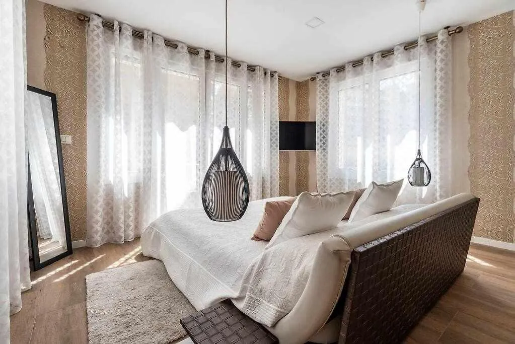 La Concha Beach Deluxe Apartment San Sebastian