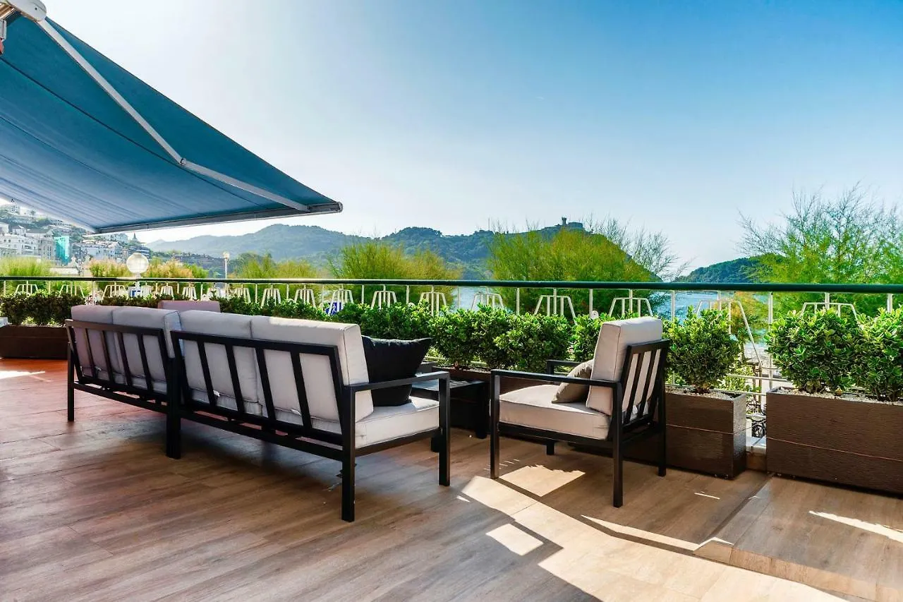 La Concha Beach Deluxe Apartment San Sebastian